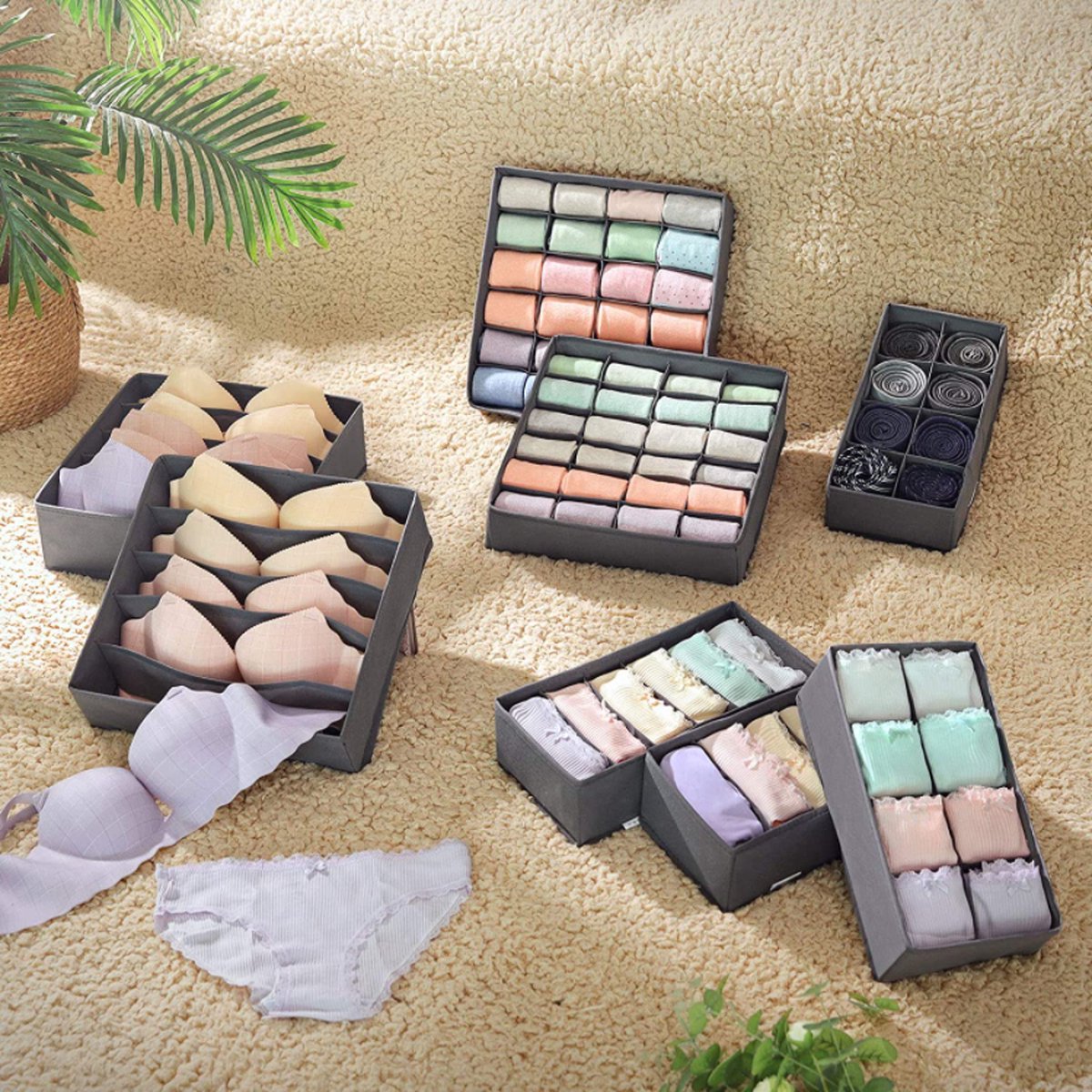 Drawer Organizer Set of 4 Sturdy Drawer Organizer to sort Your bedroom, Wardrobe and Drawer - Tidy Up Your Space with our Collapsible Clothes Organizer for Shirts, Ties, Socks, Bras, Underwear